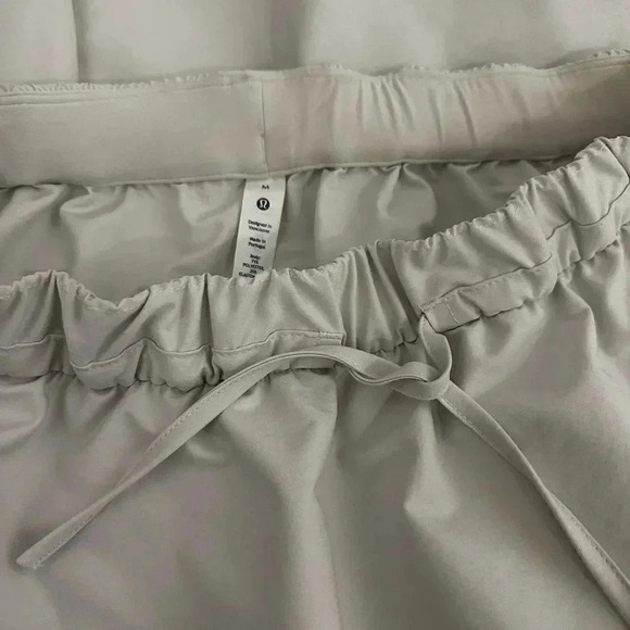 NWTs Lululemon High Low Side Slit SHR Skirt Size M - Picture 5 of 6